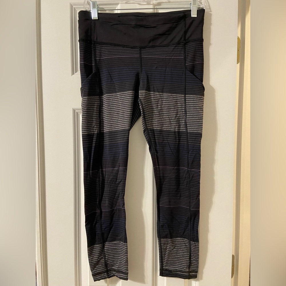 Lululemon Om Striped Speed Leggings Black & Grey w/ Back Zipper Pocket - Size 8